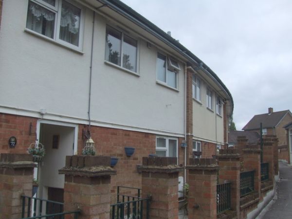 Long Chaulden, Hemel Hempstead - A very well presented three bedroom duplex maisonette located in the ever popular location of Long Chaulden.� The accommodation comprises entrance hall with large storage cupboard, spacious reception room with views over local countryside, refitted kitchen with appliances, two double bedrooms and a single, good size bathroom, patio area to front of property.� This property is located in an ideal spot for local schools, shops and 10-15 minutes walk to the train station.� FURNISHED. Available Now. - Front